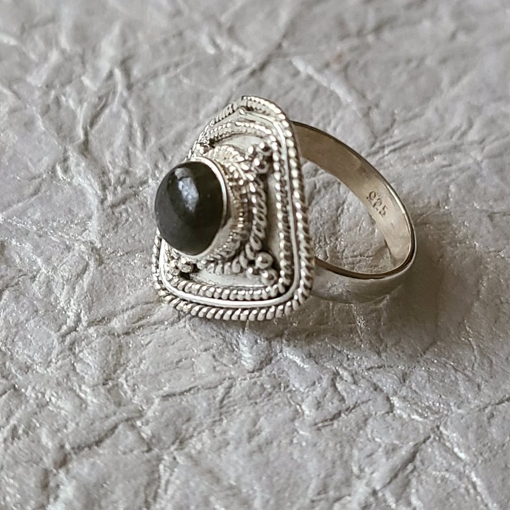 Labradorite Ring Size 8 Sterling Silver-Labradorite Stone Ring-Gemstone Ring - Picture 5 of 12